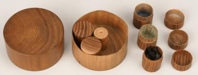 木製円形五種入子絵具箱　個人蔵（軽）