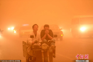 sandstorm-kashgar-chinanews.jpg