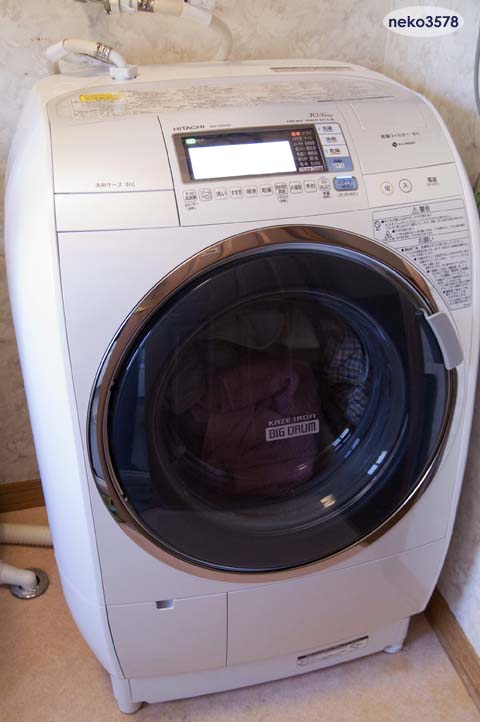 洗濯機は今が安い！？＊ 高性能な ドラム式洗濯乾燥機 HITACHI BD